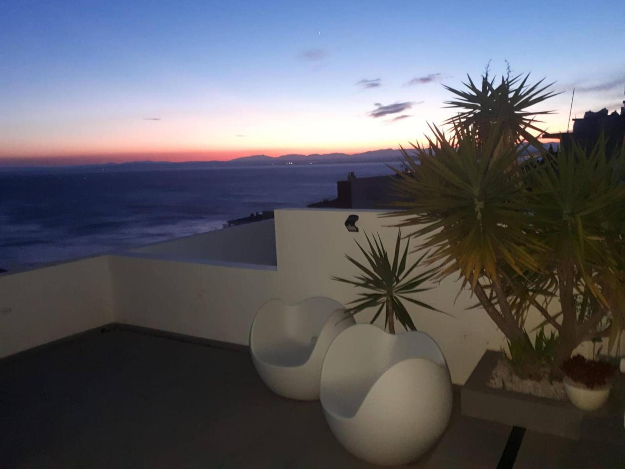 Holiday home Preciosa Casa Con Piscina Desbordante Y Vistas Al Mar Av-46 *