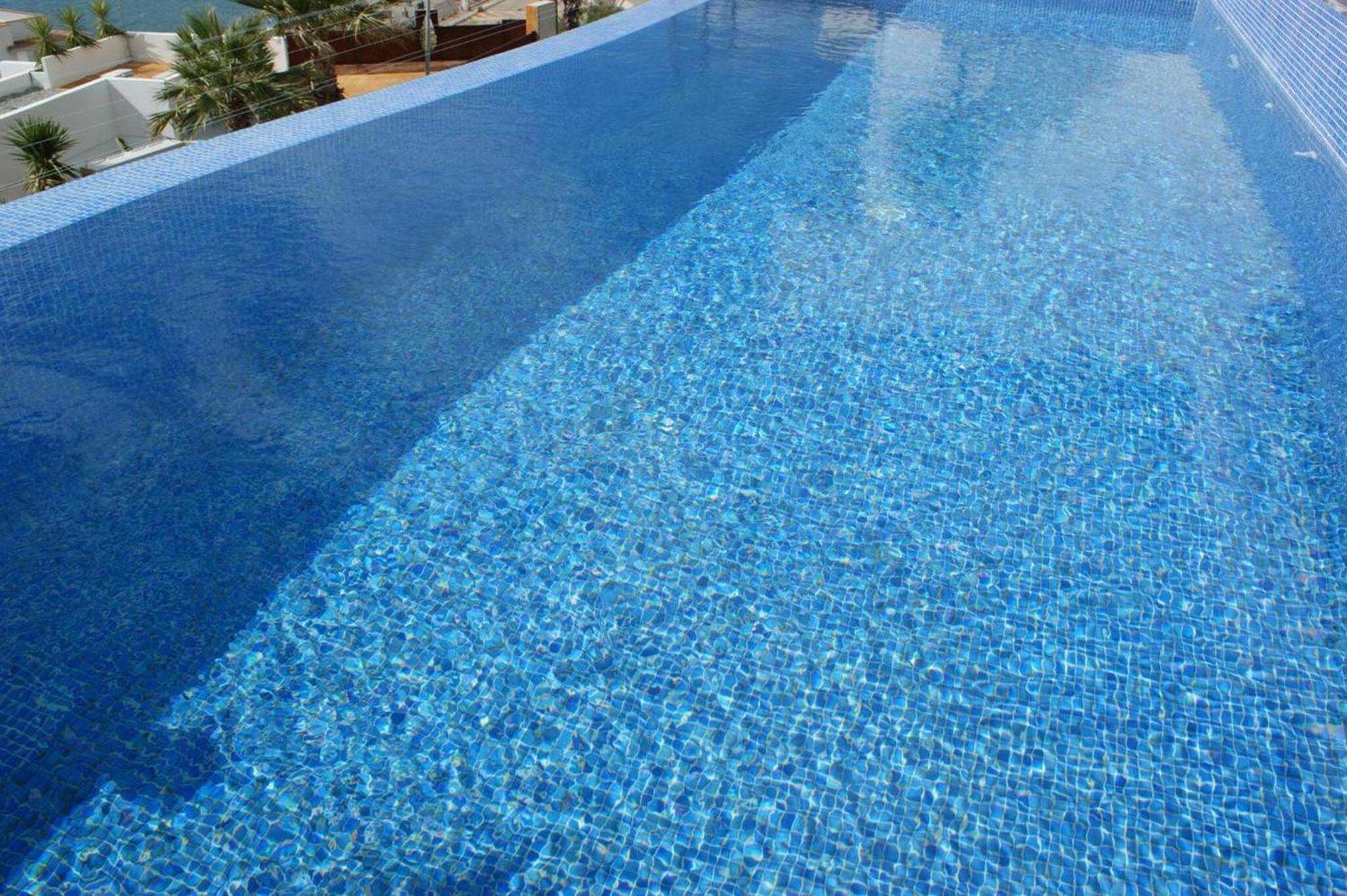 Preciosa Casa Con Piscina Desbordante Y Vistas Al Mar Av-46 Holiday home Roses